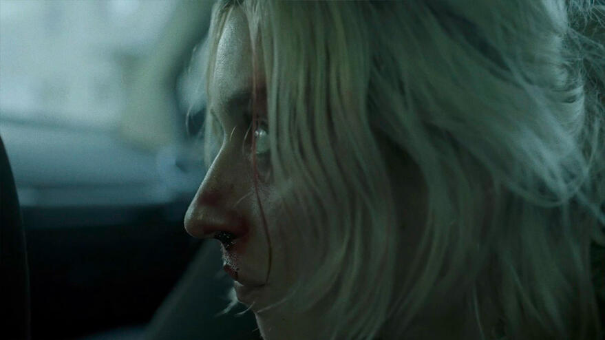 V mojih sanjah rase vsako noč drevo by Vid Hajnšek